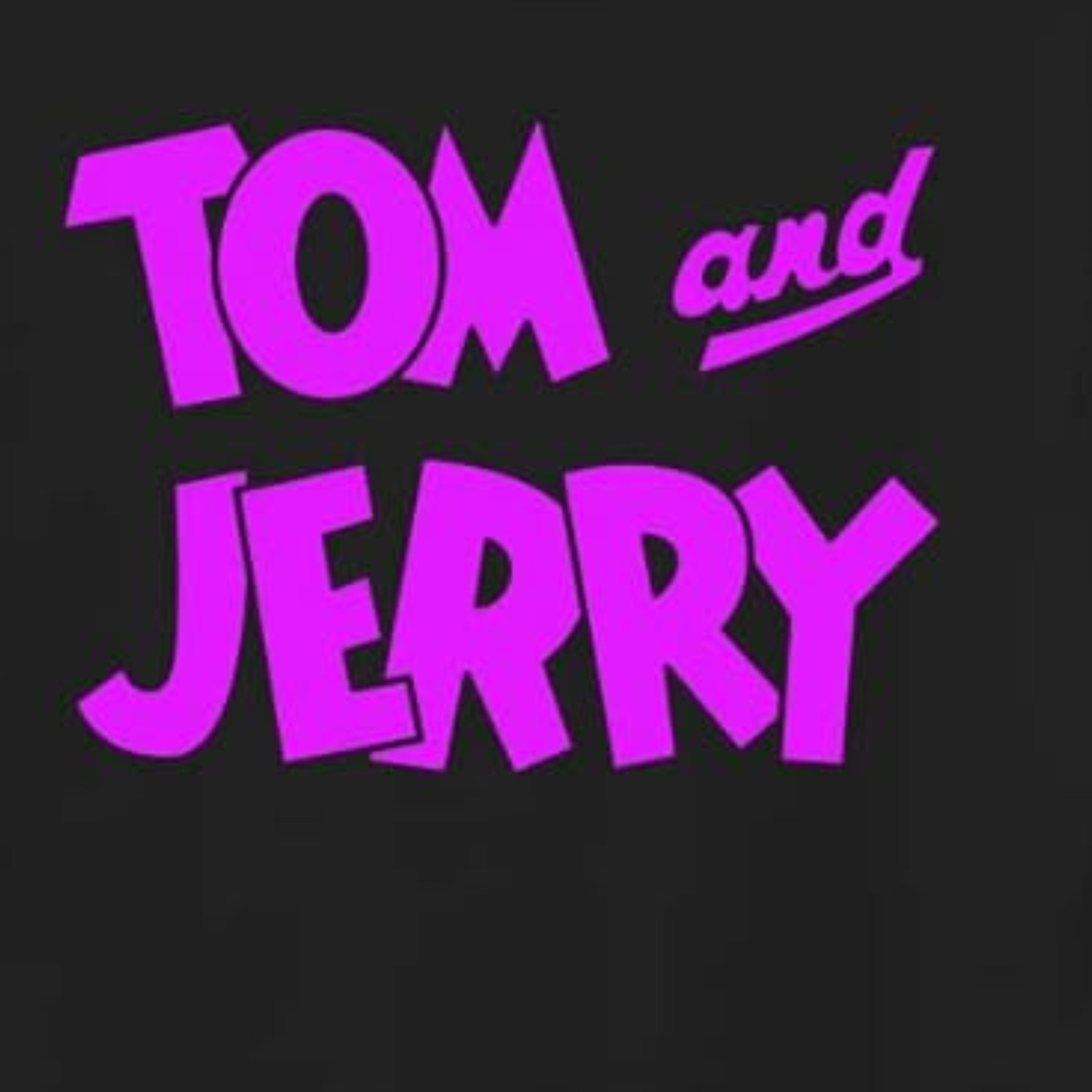 Tom & Jerry Mens' Throwback Long Sleeve T-Shirt